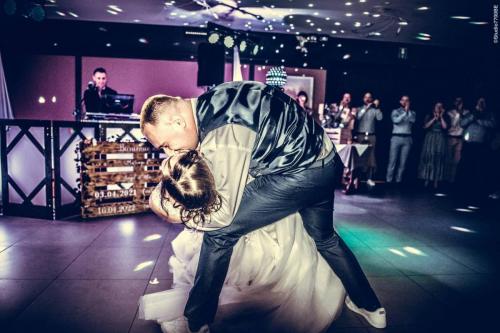 @Photos-issues-du-reportage-photos-video-de-mariage-couvert-par-le-Studio-7700BE-Chez-Fhano-ANGELIQUE-ET-ALEXANDRE-PARTIE-2-SUR-2-01453