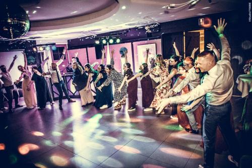 @Photos-issues-du-reportage-photos-video-de-mariage-couvert-par-le-Studio-7700BE-Chez-Fhano-ANGELIQUE-ET-ALEXANDRE-PARTIE-2-SUR-2-01639