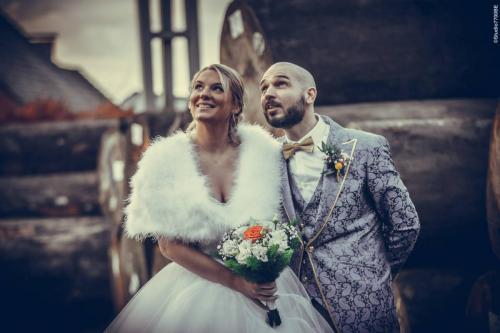 @Photos-issues-du-reportage-photos-video-de-mariage-couvert-par-le-Studio-7700BE-Chez-Fhano-CELINE-ET-BENJAMIN-04122021-0417