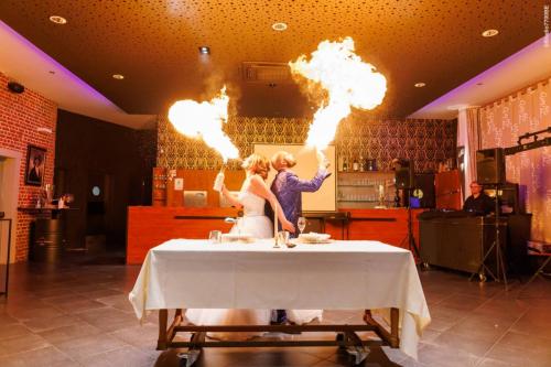 @Photos-issues-du-reportage-photos-video-de-mariage-couvert-par-le-Studio-7700BE-Chez-Fhano-CELINE-ET-BENJAMIN-04122021-1209