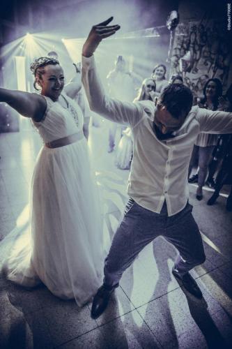 @Photos-issues-du-reportage-photos-video-de-mariage-couvert-par-le-Studio-7700BE-Chez-Fhano-ELODIE-ET-YOHANN-05022022-1453