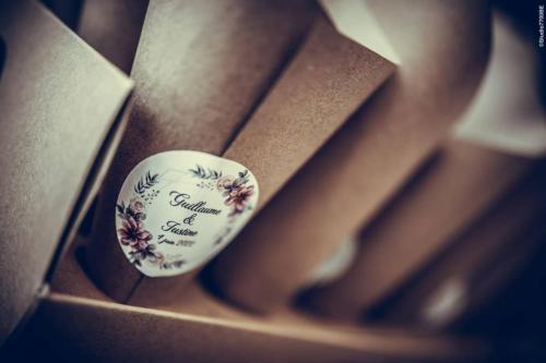 Photos issues du reportage photos vidéo de mariage couvert par le Studio 7700BE Chez Fhano - JUSTINE ET GUILLAUME 04 06 2022