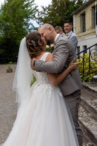 Photos issues du reportage photos vidéo de mariage couvert par le Studio 7700BE Chez Fhano - JUSTINE ET GUILLAUME 04 06 2022