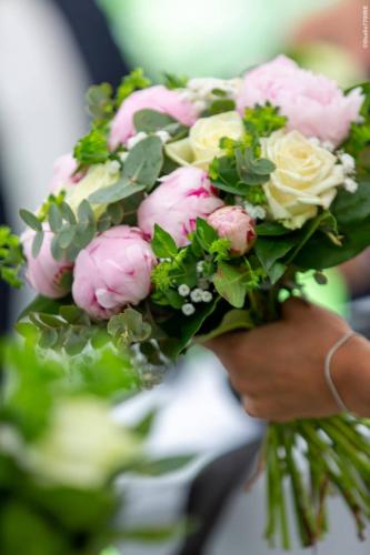 Photos issues du reportage photos vidéo de mariage couvert par le Studio 7700BE Chez Fhano - JUSTINE ET GUILLAUME 04 06 2022