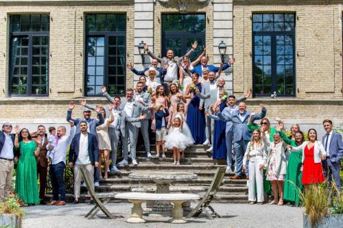 Photos issues du reportage photos vidéo de mariage couvert par le Studio 7700BE Chez Fhano - JUSTINE ET GUILLAUME 04 06 2022