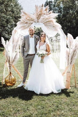 Photos issues du reportage photos vidéo de mariage couvert par le Studio 7700BE Chez Fhano - JUSTINE ET GUILLAUME 04 06 2022