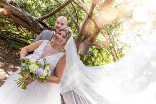 Photos issues du reportage photos vidéo de mariage couvert par le Studio 7700BE Chez Fhano - JUSTINE ET GUILLAUME 04 06 2022