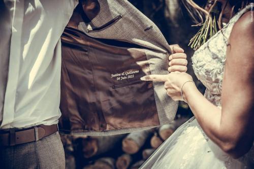 Photos issues du reportage photos vidéo de mariage couvert par le Studio 7700BE Chez Fhano - JUSTINE ET GUILLAUME 04 06 2022