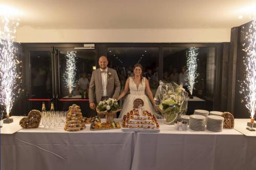 Photos issues du reportage photos vidéo de mariage couvert par le Studio 7700BE Chez Fhano - JUSTINE ET GUILLAUME 04 06 2022