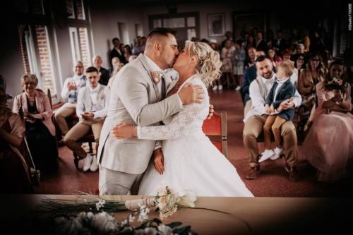 @Photos-issues-du-reportage-photos-video-de-mariage-couvert-par-le-Studio-7700BE-Chez-Fhano-MALLORIE-ET-JEANJACQUES-00516