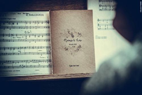 @Photos-issues-du-reportage-photos-video-de-mariage-couvert-par-le-Studio-7700BE-Chez-Fhano-NOEMIE-ET-LOIC-06-08-2022-00657