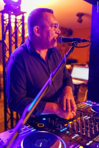 @Photos-issues-du-reportage-photos-video-de-mariage-couvert-par-le-Studio-7700BE-Chez-Fhano-NOEMIE-ET-LOIC-06-08-2022-01435