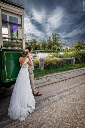 @Photos-issues-du-reportage-photos-video-de-mariage-couvert-par-le-Studio-7700BE-Chez-Fhano-REBECCA-ET-CEDRIC-00345