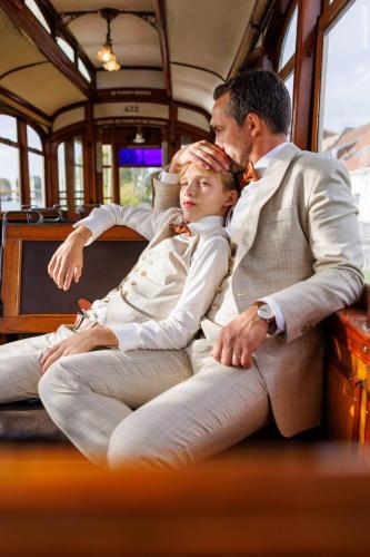 @Photos-issues-du-reportage-photos-video-de-mariage-couvert-par-le-Studio-7700BE-Chez-Fhano-REBECCA-ET-CEDRIC-00472