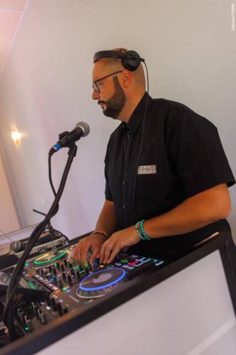 @Photos-issues-du-reportage-photos-video-de-mariage-couvert-par-le-Studio-7700BE-Chez-Fhano-27-08-2022-MAEVA-ET-DYLAN-01400