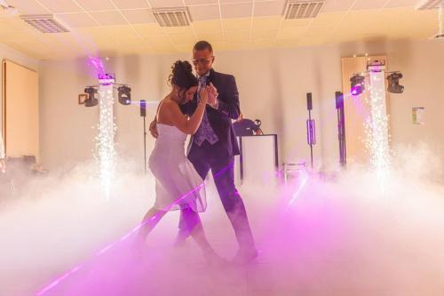 @Photos-issues-du-reportage-photos-video-de-mariage-couvert-par-le-Studio-7700BE-Chez-Fhano-27-08-2022-MAEVA-ET-DYLAN-01615