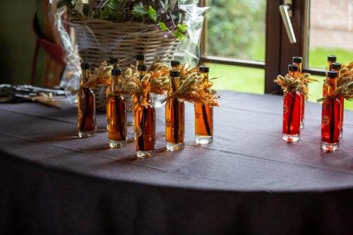 @Photos issues du reportage photos vidéo de mariage couvert par le Studio 7700BE Chez Fhano - CORALIE ET DAMIEN - 20112021- 0211